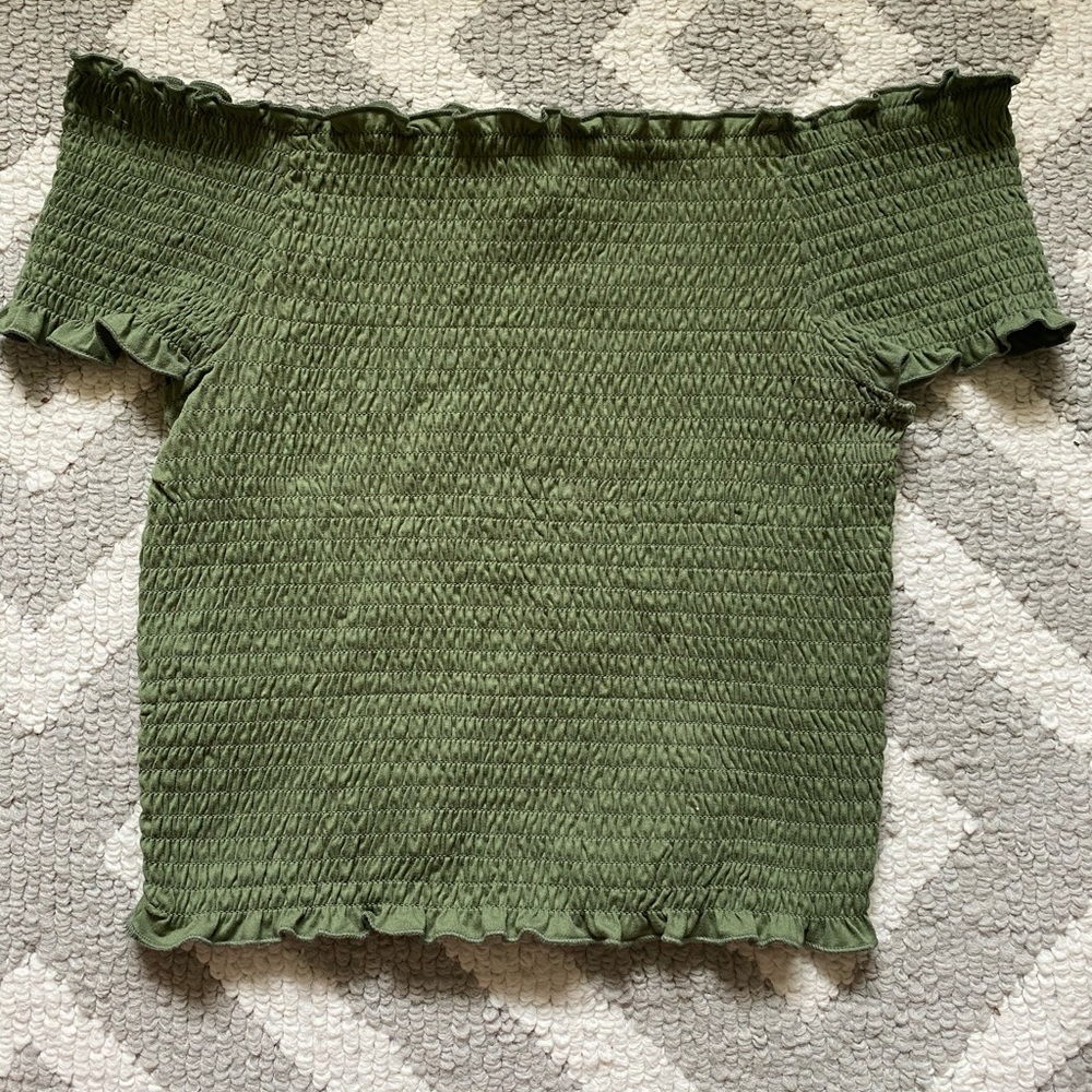Off the shoulder crop top!